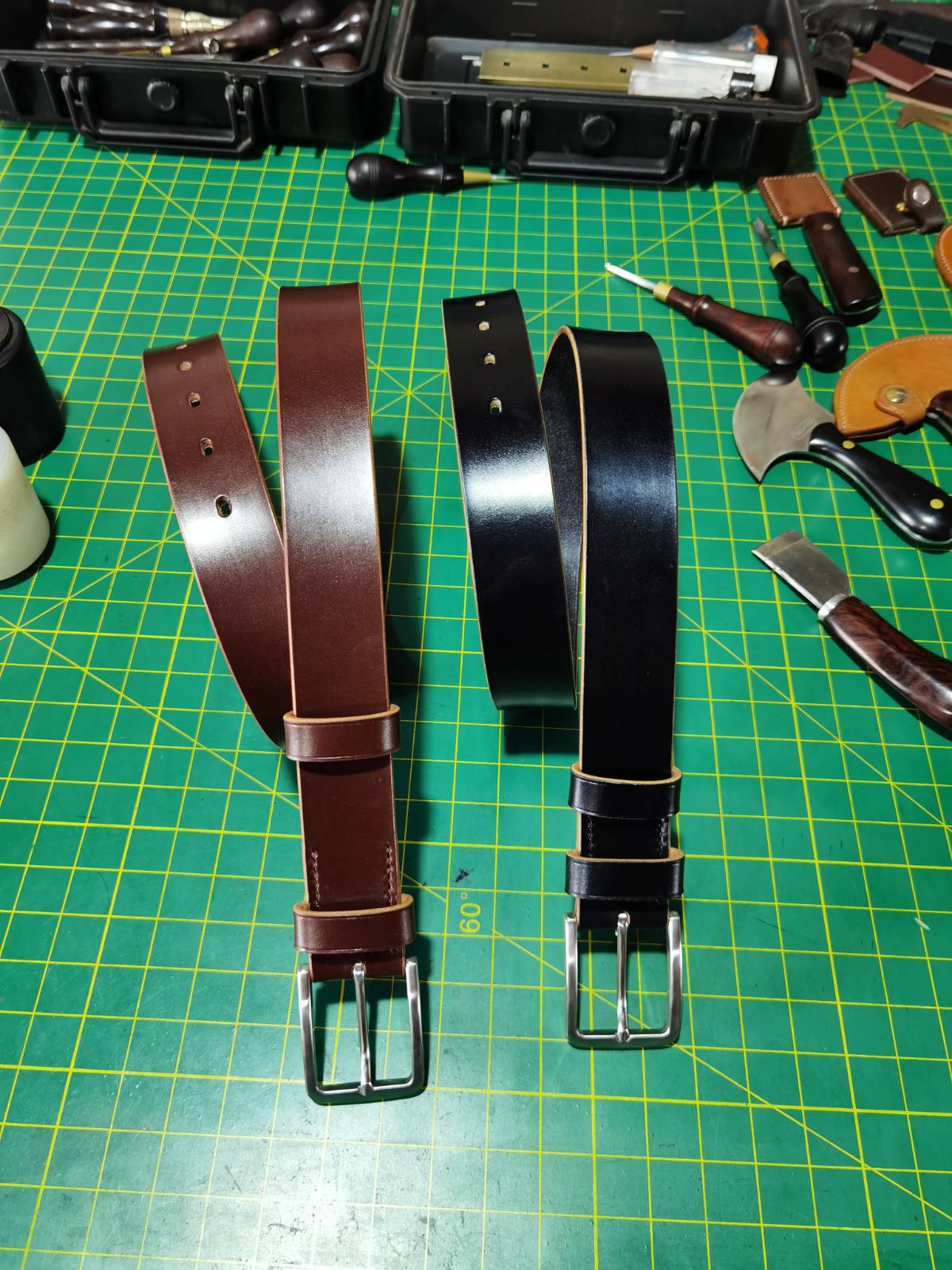 人造革是什么样子的（超全面珍稀皮革博览：33种罕见皮革材料图文集合）