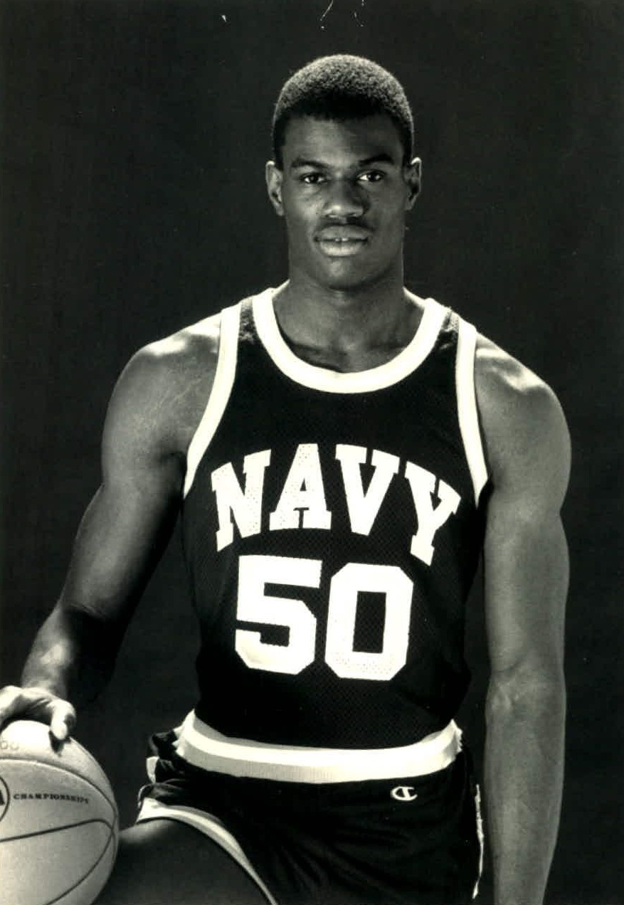 nba海军上将是谁("海军上将"罗宾逊,14年的nba生涯,他一共赚到多少