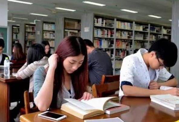 真正的大学生活“只有3年”？过来人说出实情，别等毕业才明白