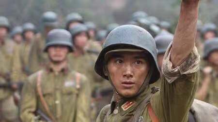 赴任第九战区代司令长官;他曾经的对手——八路军驻湘通讯处彭中华,则