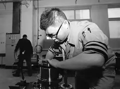 16岁学神考上北大后退学：教育最大的愚昧，是认为只要做题就够了