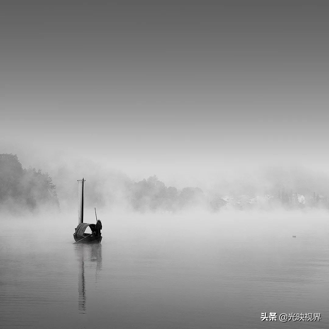 静谧的孤独-黑白极简主义摄影奖作品