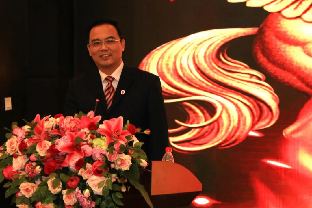 知云时代 | 厦门工学院职业教育学院IT服务专业授机仪式