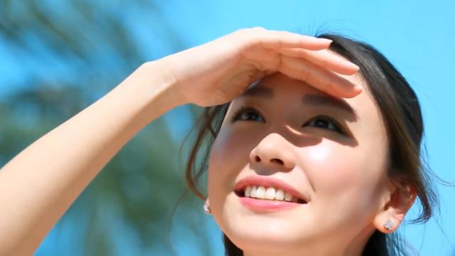 优秀作文欣赏:《微笑着面对生活》