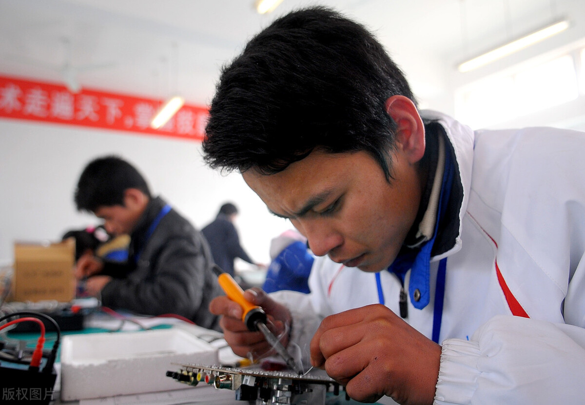 开学季：直面中职生的七大问题，新生入学指南