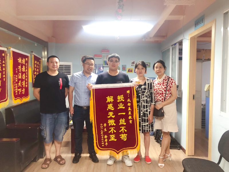 2021年复读生到底有多难？难于上青天，独立学院能报考吗？