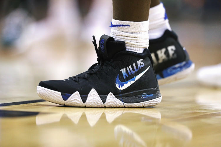 为什么nba很多人穿pg5(一起来看看最贵pg2.5缔造者的球鞋之路)