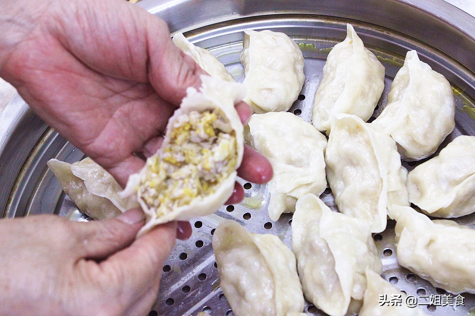 蒸饺开水上锅还是冷水蒸多久（蒸饺是冷水蒸还是热水蒸多长时间）-第3张图片-华展网