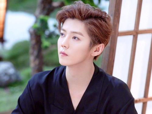 鹿晗关晓彤宣布正式分手 迪丽热巴421具体事件-小螳螂百科网