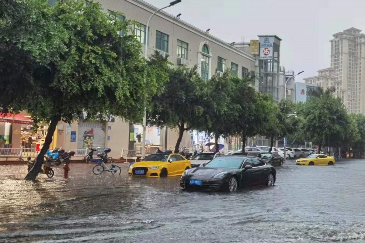 一场暴雨，车辆集体溺水？暴雨台风天如何保护爱车，防泡水
