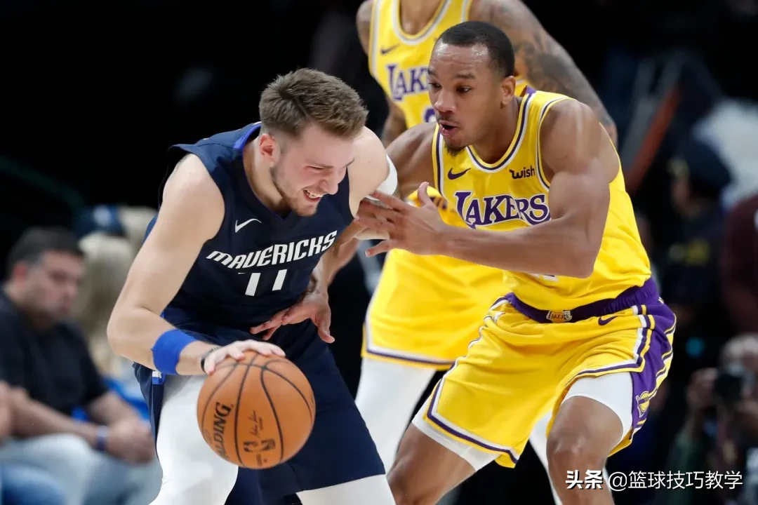 布拉德利为什么不参加NBA复赛(布拉德利宣布退赛的原因曝光，他做出的决定，是明智的决定啊)