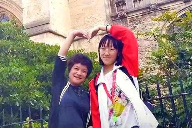 湖北状元高考语文146分，字迹如印刷体，揭露学霸的养成之路