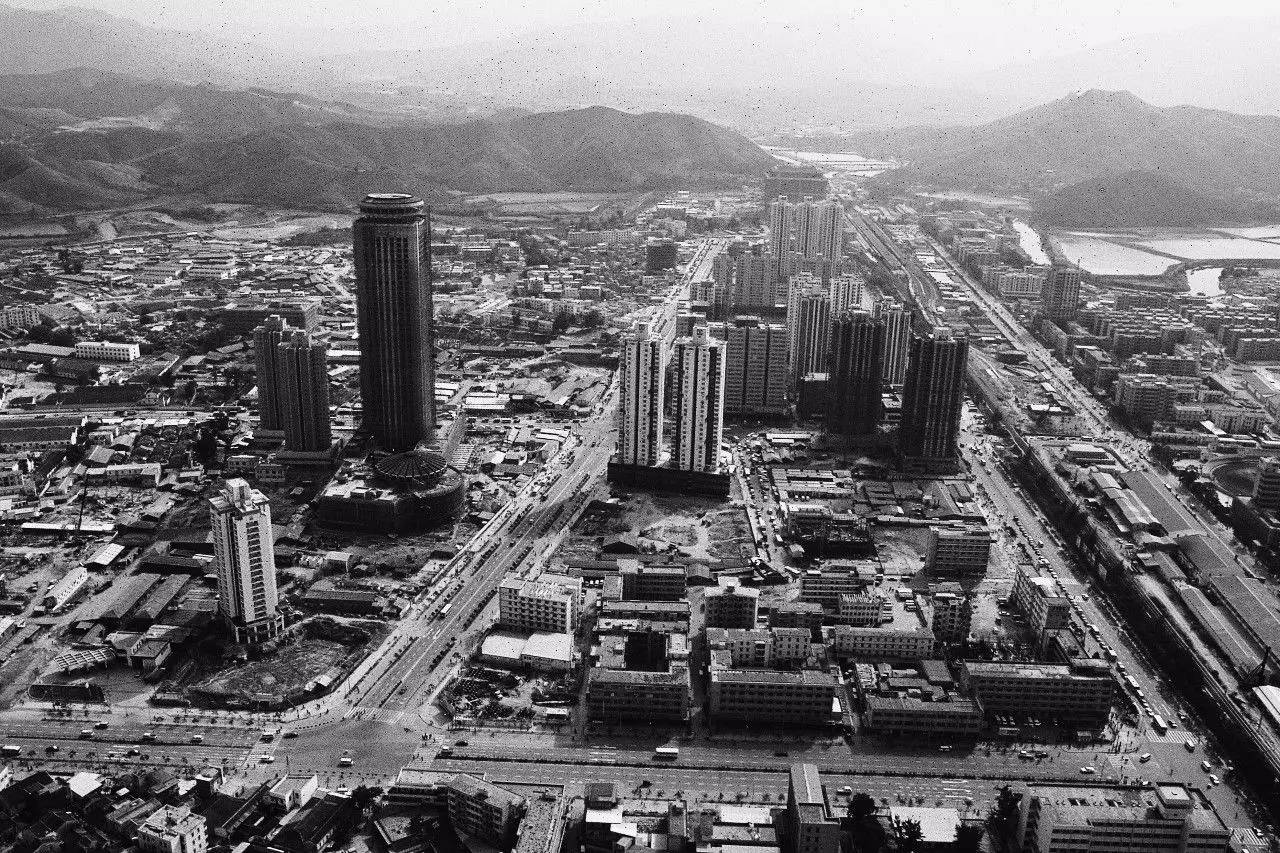 深圳的大学接连刷屏，五大亮点描绘美好图景，青杭两城可仿效