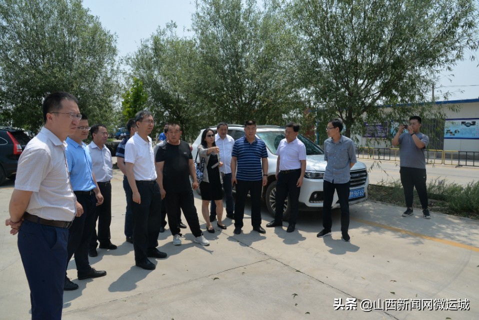 農(nóng)業(yè)農(nóng)村部農(nóng)機化司王家忠副巡視員一行到新絳調(diào)研農(nóng)機化工作