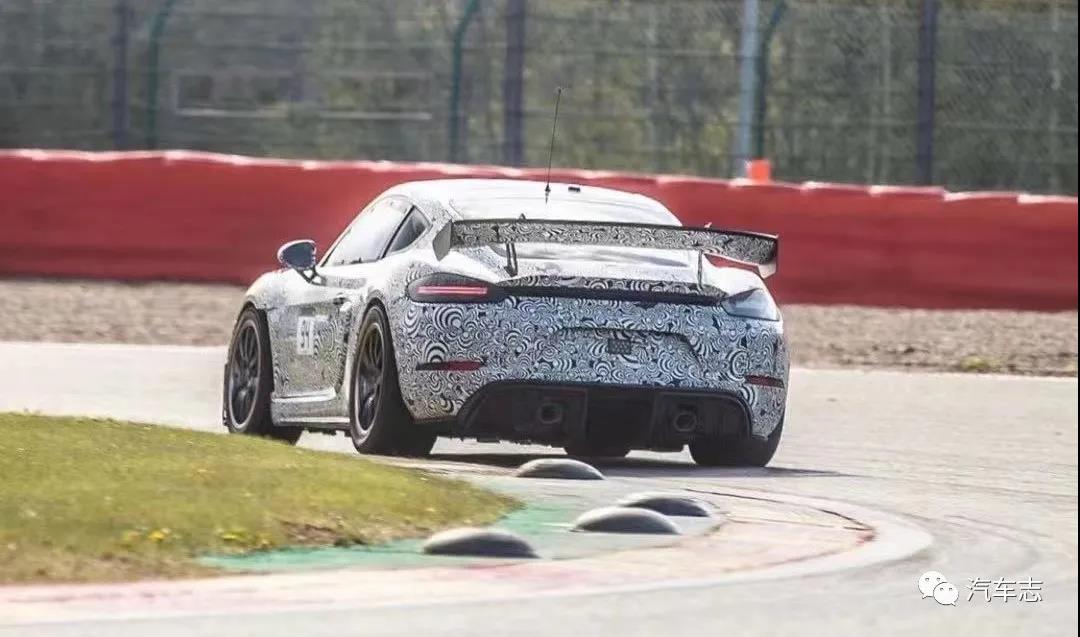 落地或超200万的718受追捧，订配额需50万，保时捷官宣引进GT4 RS