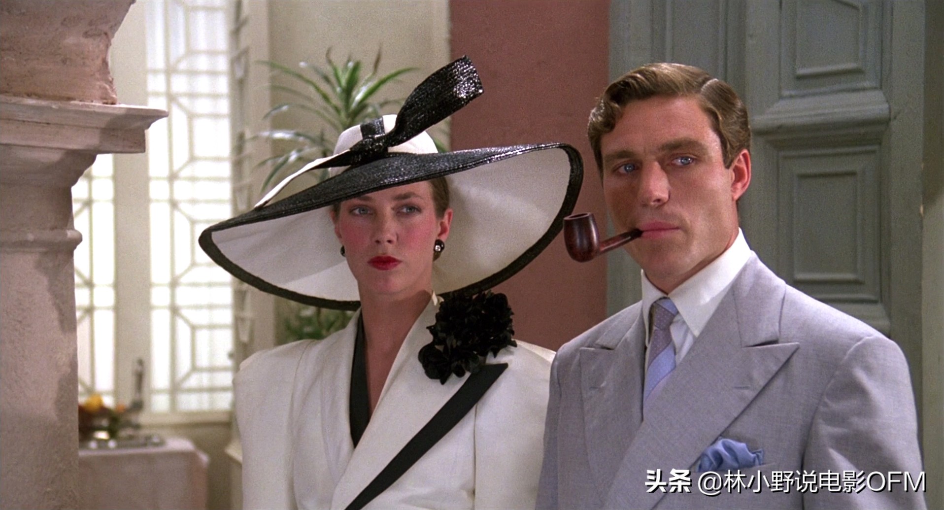 《阳光下的罪恶》女主角是邦女郎，男配是“查泰莱夫人的情人”