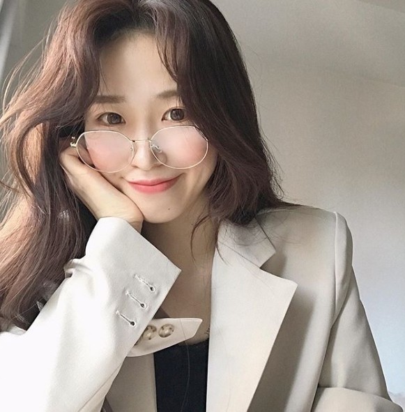 李圣经染蜜糖茶色嫩爆！夏日韩妞最爱咖啡拿铁 抹茶5款深发