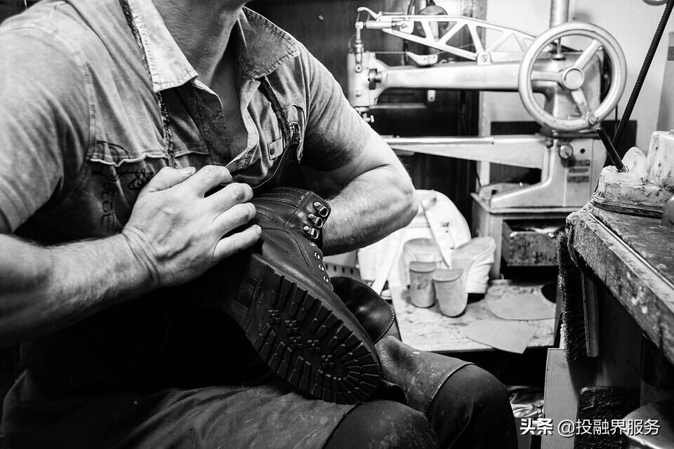 70年70企70人:南存辉|13岁修鞋养家糊口,怎样做到身家百亿?