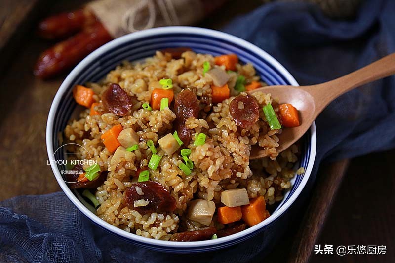 电饭锅煮饭,电饭锅煮饭多久能煮好