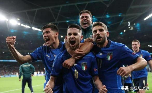 我相信意大利会最终夺冠(欧洲杯采访“有一个疯子坚信意大利会夺冠！”“最好的意大利队”)