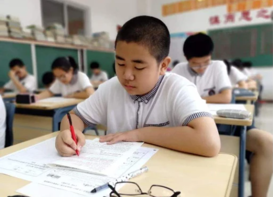 近98%的学生将考不上重点大学，过来人劝家长，别过早“晒娃”