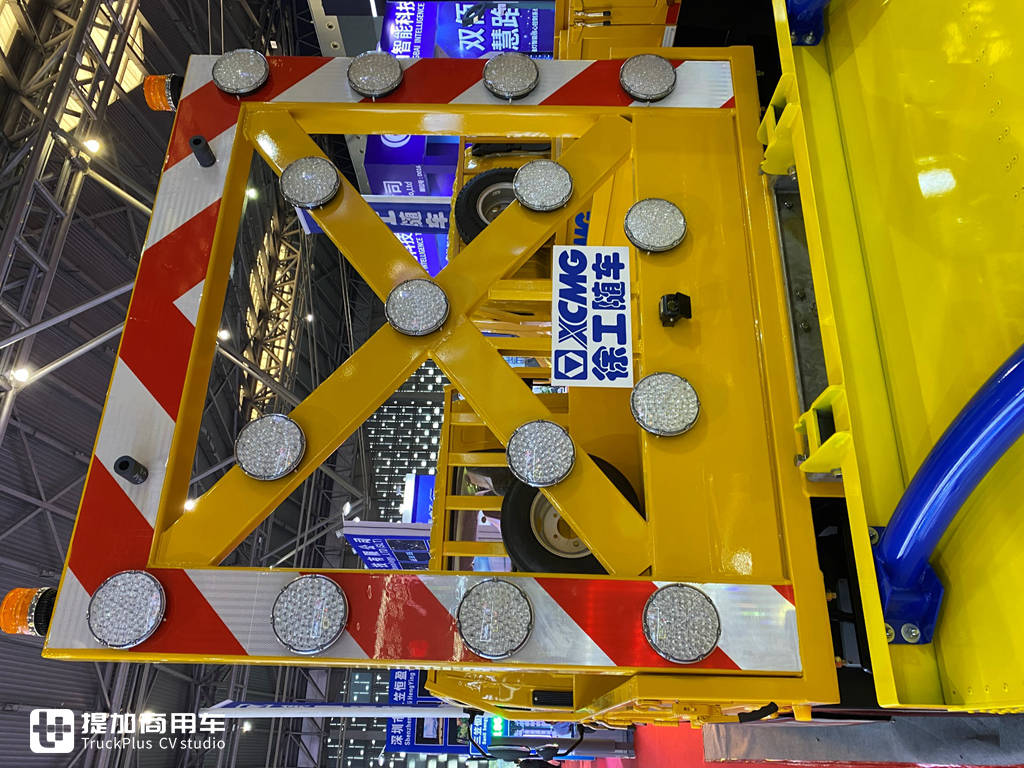 �������ڷ�ײģ�飬���忭�˵��̣�������ʶ�칤����ķ�ײ���峵