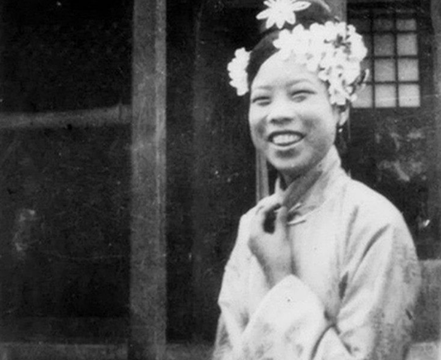 1953年，北京一妇女病死前向丈夫坦白：其实，我曾是大清皇妃