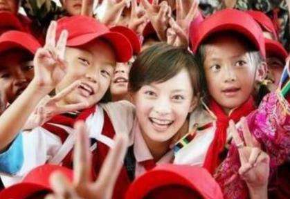 孙俪不认命：12岁被父抛弃，曾给赵薇伴舞，逆袭成视后还被邓超宠