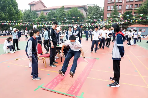 北京市建华实验学校第三届秋季运动会成功举办