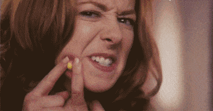 99%的女孩都不知道，过期了的化妆品到底该怎么用？