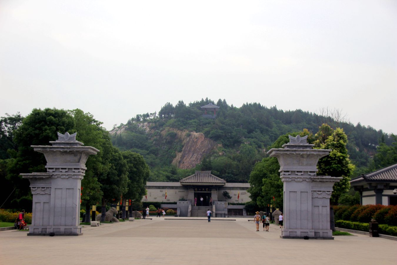 兖州,古九州之一,在今山东西部与山东河北交界处,在古黄河与古济水