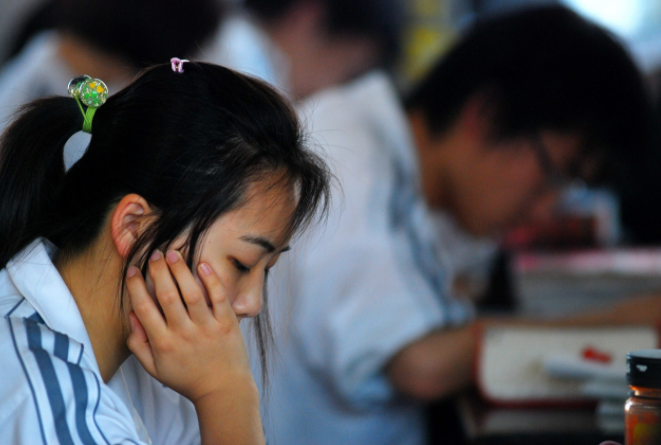 山东滑档人数创新高！4.8万位考生无缘本科，96志愿也没能幸免