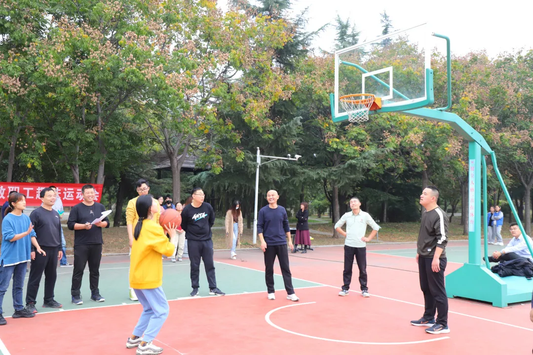全员运动 凝心聚力 | 潍坊恒德实验学校举办秋季趣味运动会
