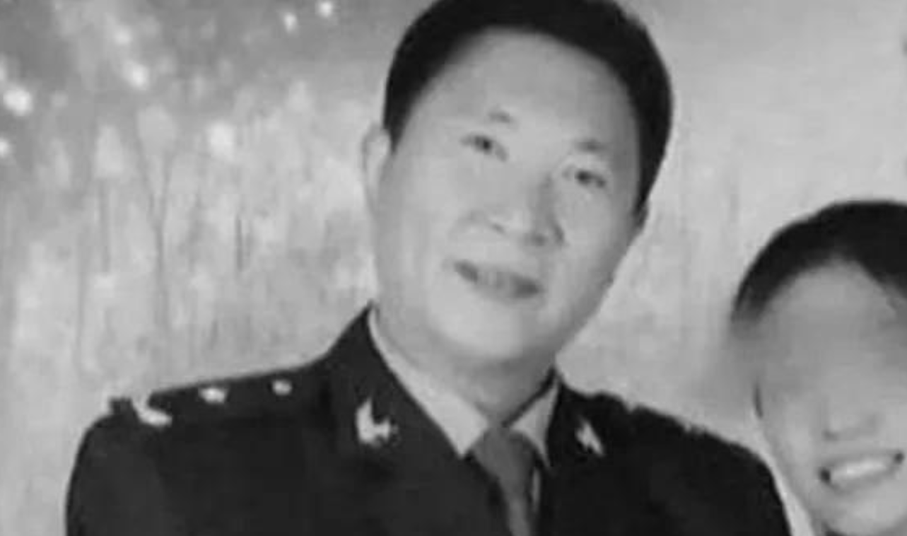 北京男子冒充少将，15年骗300余万，因入戏太深被捕，下场如何？