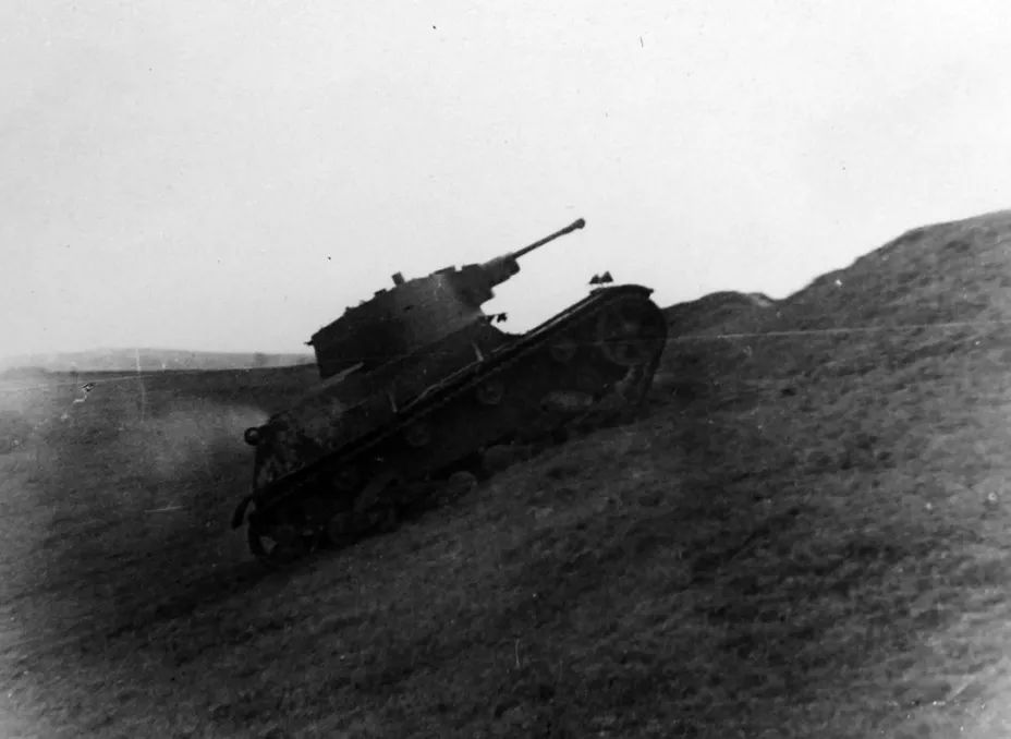 波兰球二战日本（拳打II号，脚踩T-26：波兰二战最强坦克7TP的实战与测试）