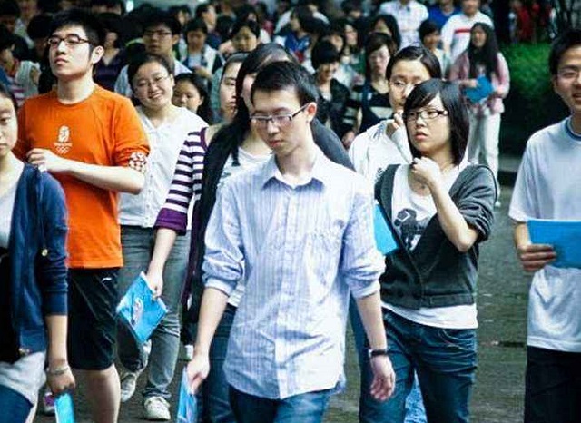 他是高考成绩659分的文科状元，却无学可上，原因值得深思