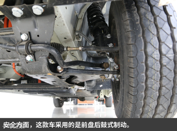 每公里耗电最低1毛钱，这款电动封闭货车综合工况能跑235km