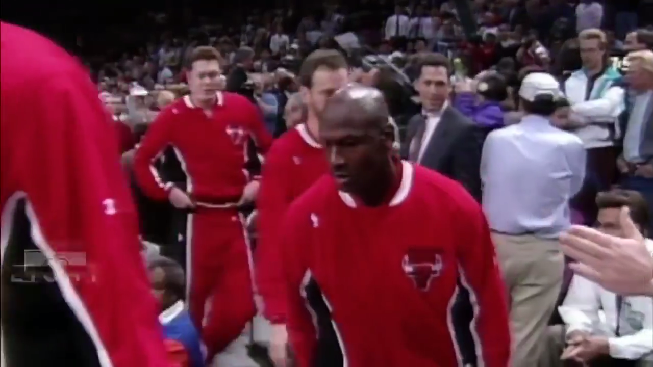 乔丹十佳球永恒的经典（《最后一舞》刷屏了！乔丹的 NBA 十大经典时刻，你还记得吗？）