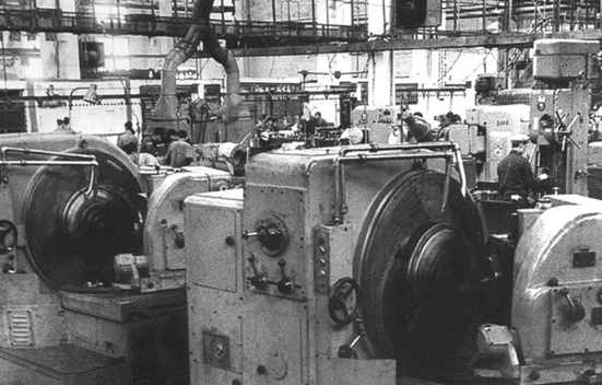 1963年，河北女会计携巨款神秘失踪，21年后从水泥地中挖出尸骨