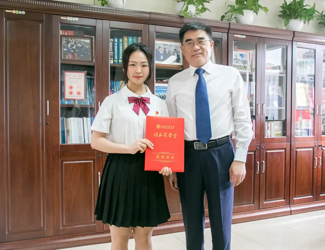 最美大学生！她来自四川，多次下基层为民服务，如今保研名校深造