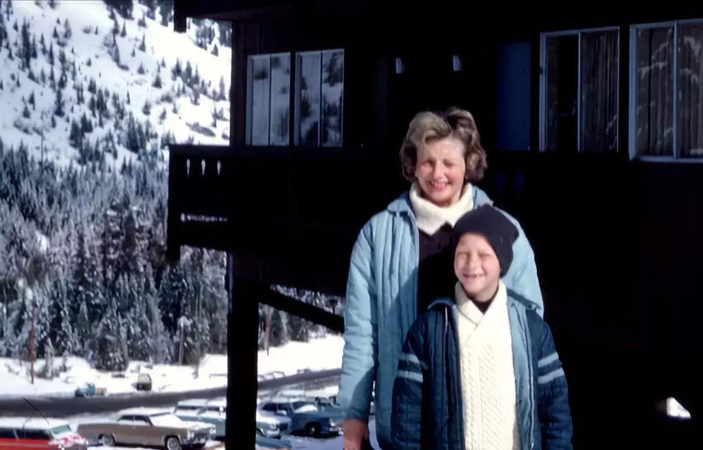 开直播撒700万、修厕所耗资上亿，美国版王思聪人设为啥还没崩？