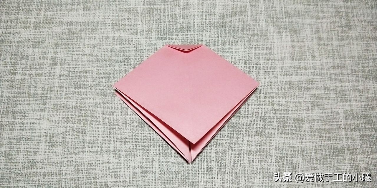 漂亮的蝴蝶结折纸，简单易学，用来做装饰不错呦