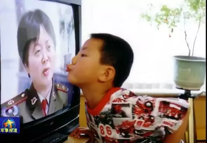 清华校花，与“毒”共舞29年：这个中国女学霸的人生，就是牛