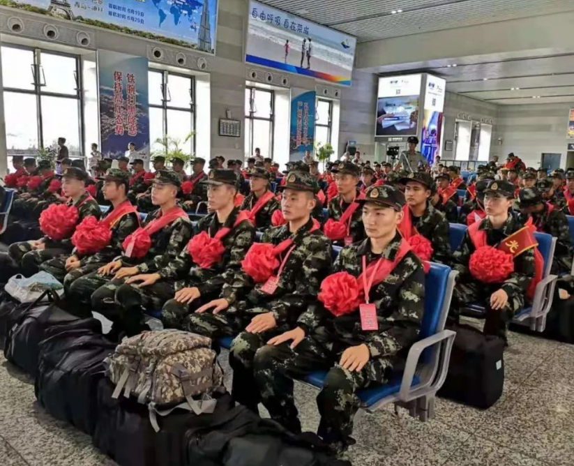 大学生入伍视力要求（今年征兵政策调整）