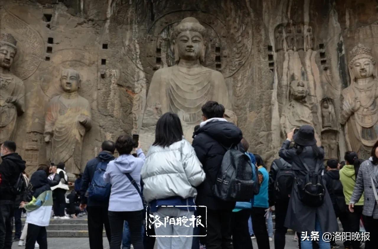 龙门石窟上榜清明节全国十大热门景区