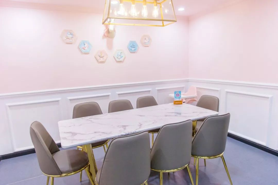 「郑州·二七万象城」这家700㎡梦幻双层亲子餐厅！谁来谁尖叫！