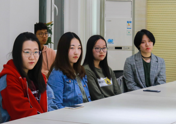 大学辅导员工资单曝光，在看到真实收入后，不得不说羡慕了