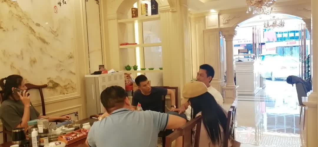 华夏风黄席彪：石材岩板定制，必须要有品牌“身份证”丨老总专访