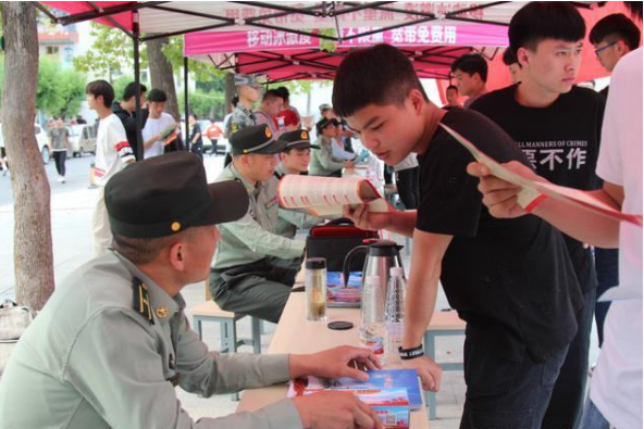 今年“最委屈”重点大学，分数线下降197分，网友：适合捡漏