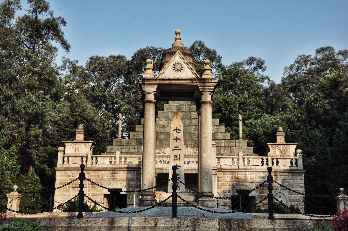 最牛高考满分作文《站在黄花岗陵的门口》，曾轰动全国